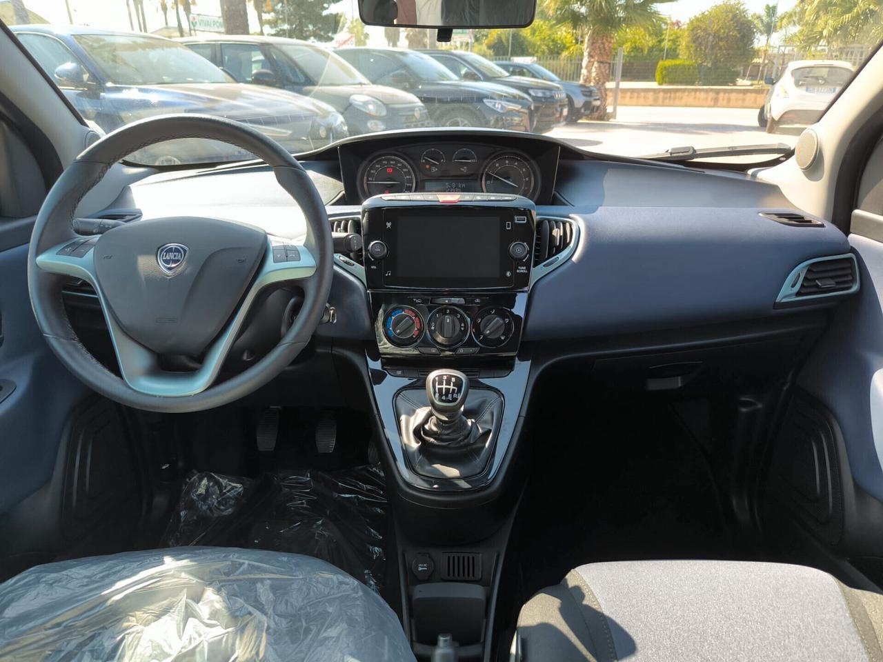 Lancia Ypsilon 1.0 FireFly 5 porte S&S Hybrid Gold Plus