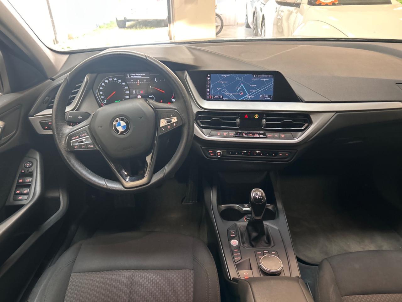 Bmw 116 116d 5p. Msport