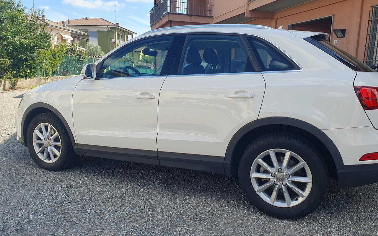 Audi Q3 2.0 TDI 150 CV Business Euro 6B