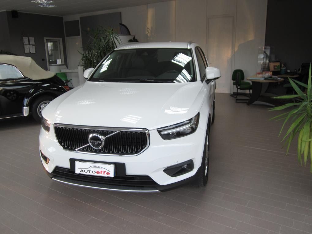 Volvo XC40 D3 AWD Geartronic Momentum