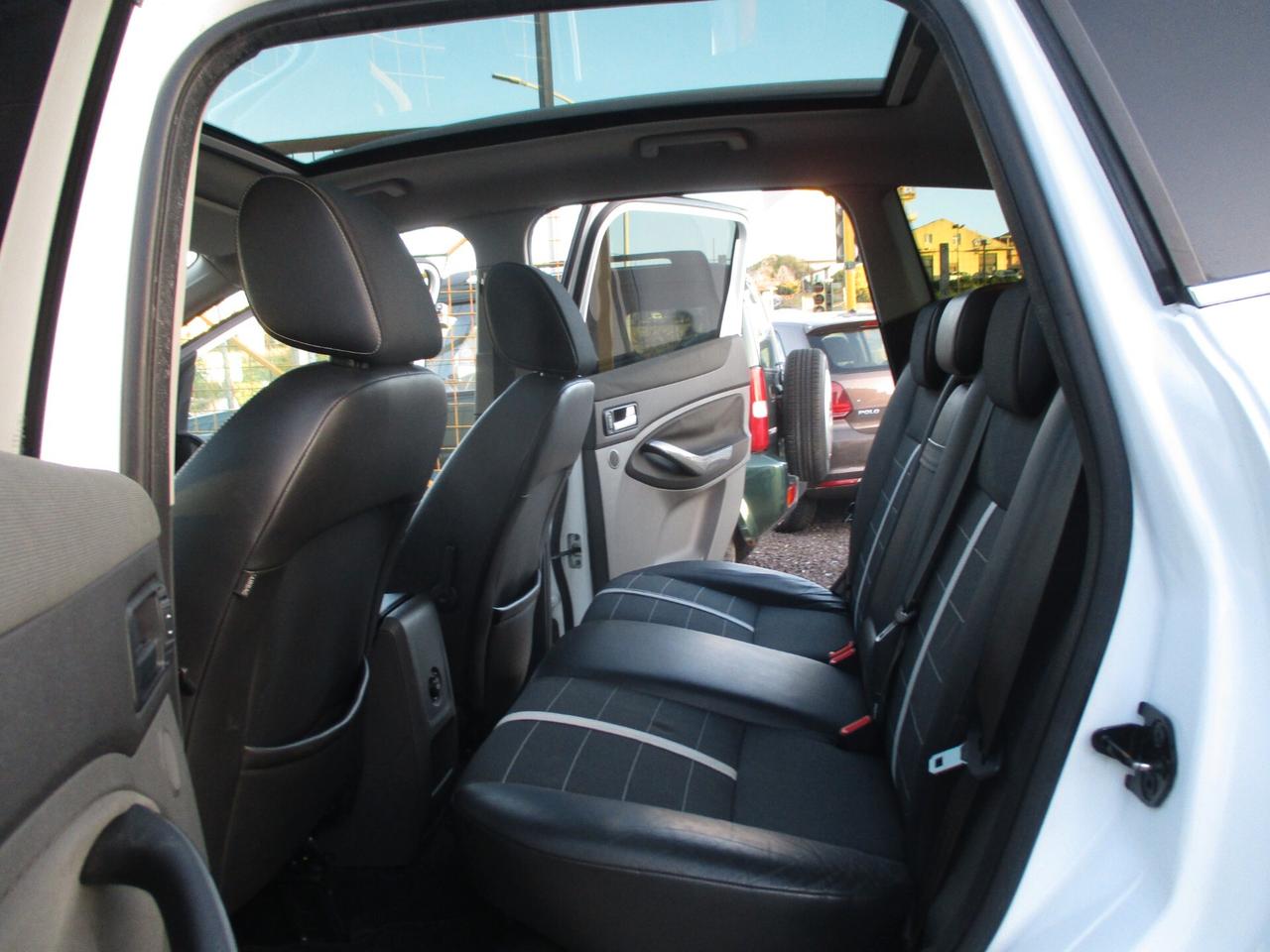 Ford Kuga 2.0 TDCi 163 CV 4WD TITANIUM