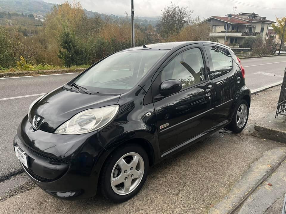 Peugeot 107 1.4 HDi 54CV 5p. Sweet Years