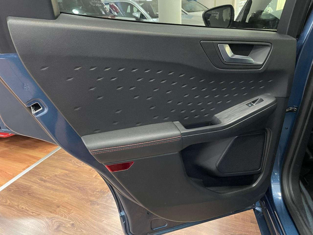FORD KUGA 2.0D HYBRID 150CV ST-LINE PROMO ESTATE