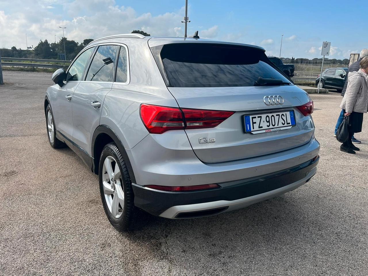 Audi Q3 35 TDI S tronic Business Advanced