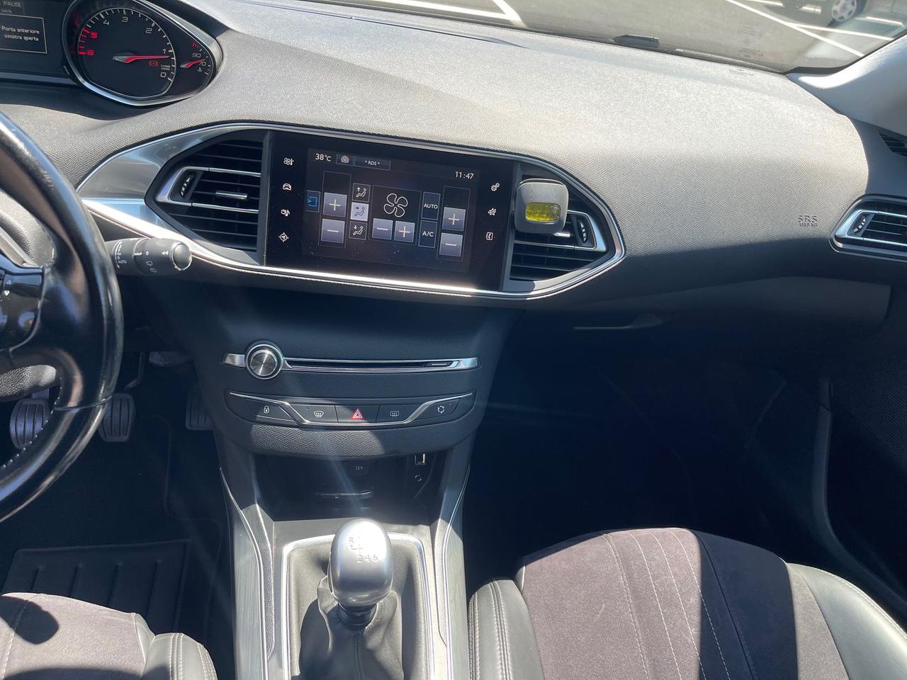 Peugeot 308 1.6 Blue HDI 120 Allure #11595