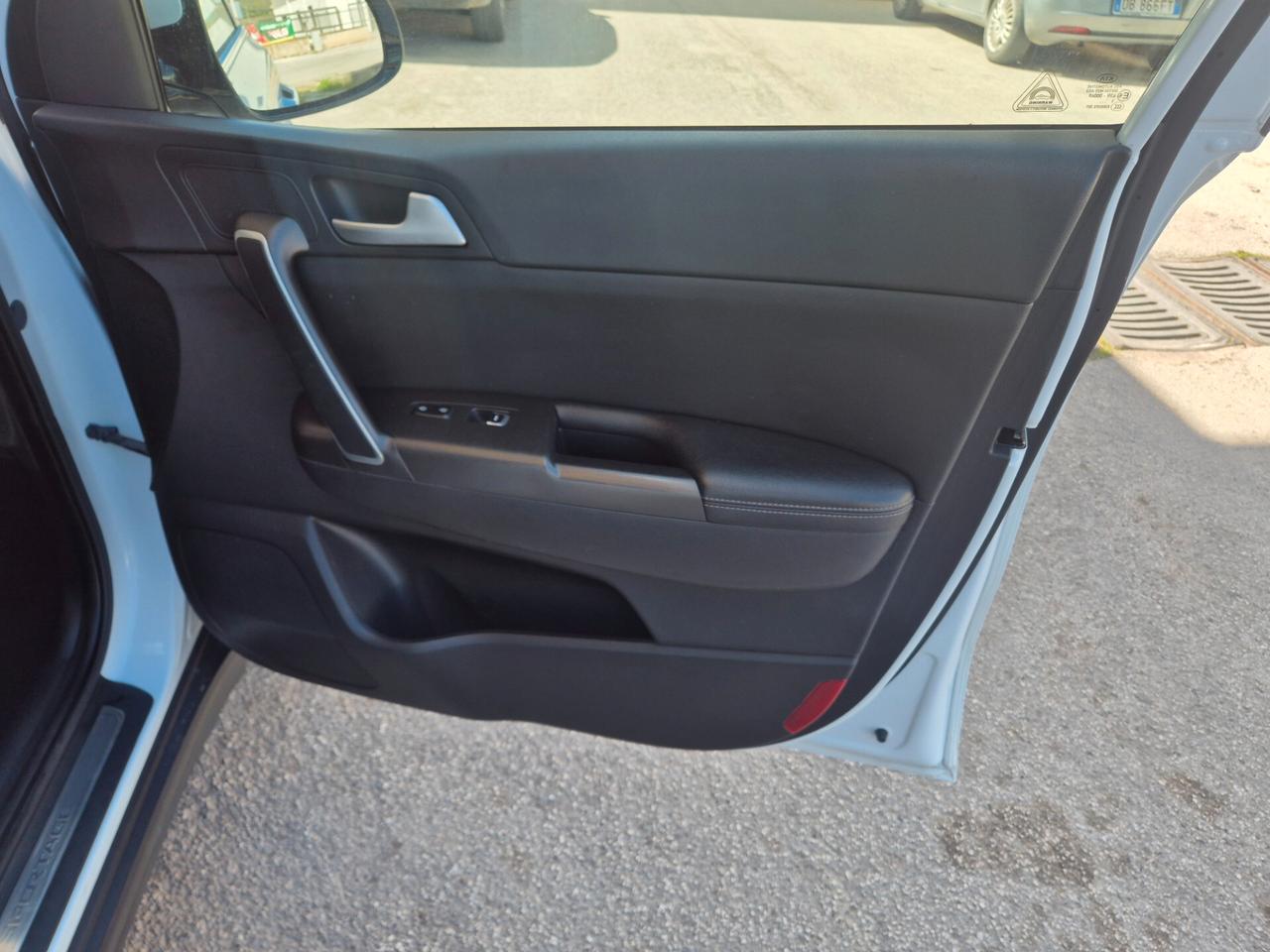 KIA SPORTAGE 1.7 115 CV TETTO APRIBILE XENON KM CERTIF