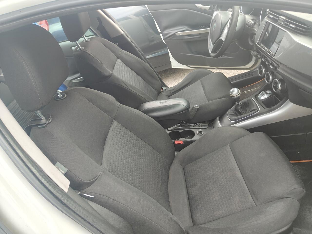 Alfa Romeo Giulietta 1.6 JTDm-2 105 CV Progression