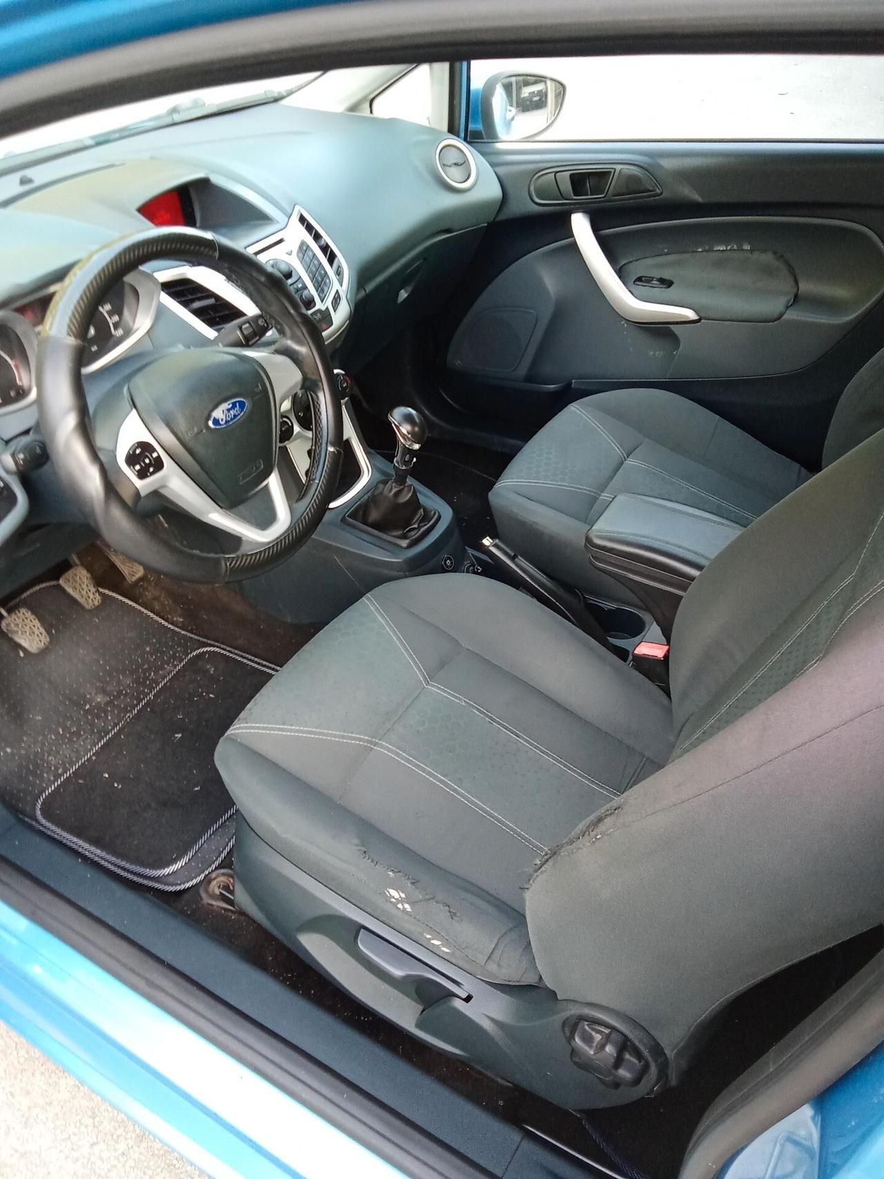Ford Fiesta 1.4 GPL 3p 09