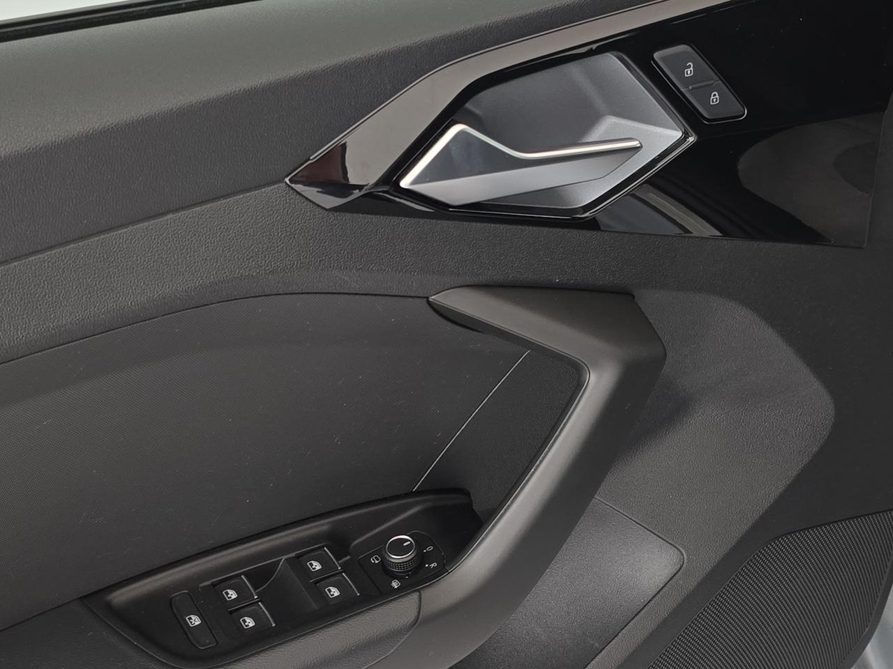 Audi A1 sportback 40 2.0 tfsi s line edition 207cv s-tronic