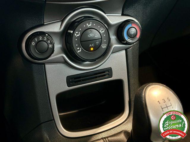 FORD Fiesta 1.2 82CV 3p. Titanium *NEOPATENTATI*
