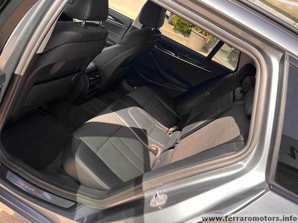 Bmw 520d xDrive Touring Luxury IVA ESPOSTA
