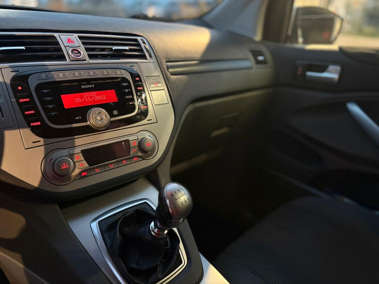 Ford Kuga 2.0 TDCI 140 CV 2WD