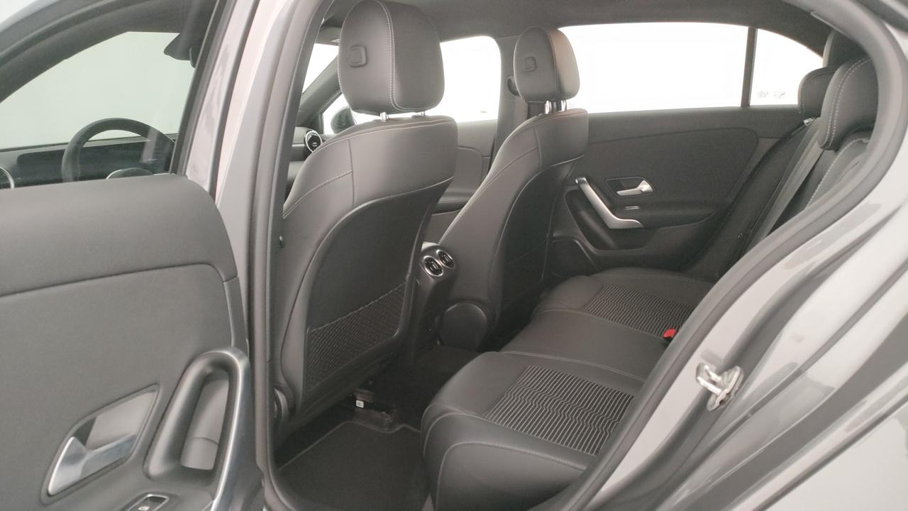 Mercedes-Benz A 180 d Sport Night edition auto