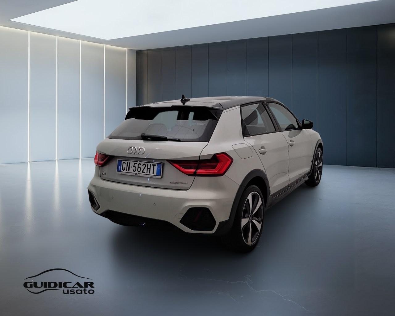 AUDI A1 II 2022 allstreet - A1 allstreet 30 1.0 tfsi Identity Contrast 110cv s tronic