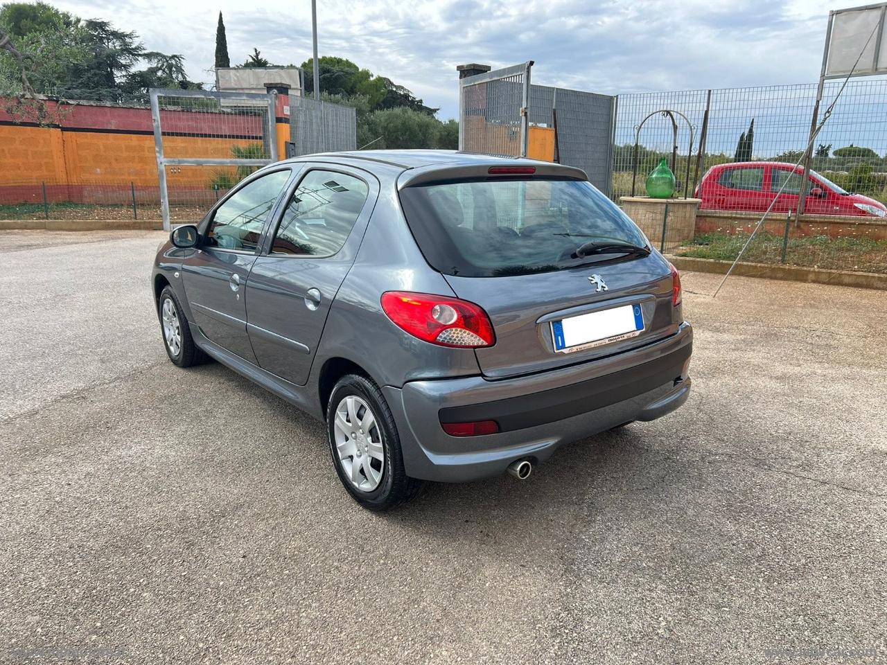 PEUGEOT 206 PLUS TRENDY 1.1 60CV PER NEOPATENTATI