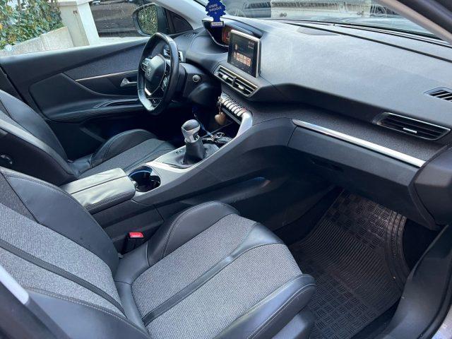 PEUGEOT 3008 BlueHDi 120 S&S Allure