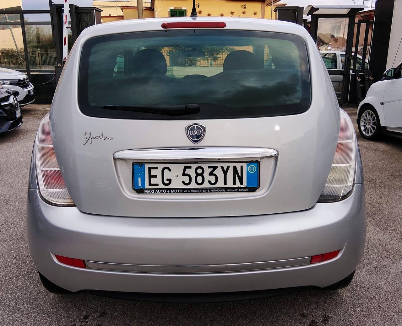 Lancia Ypsilon 1.2 Argento