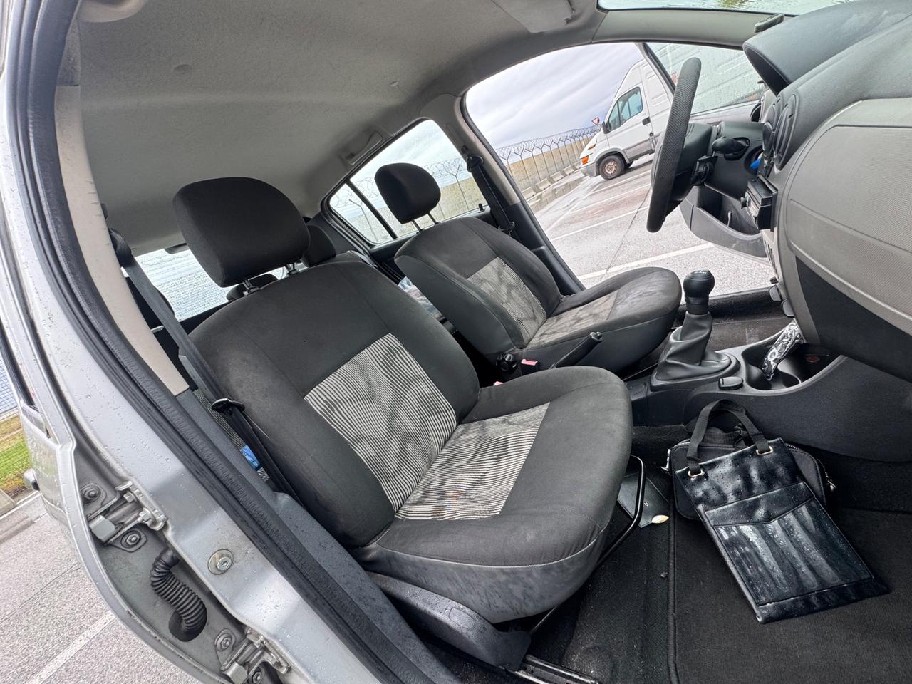 DACIA SANDERO 1.2 BENZINA NEO PATENTATI 12 MESI DI GARANZIA