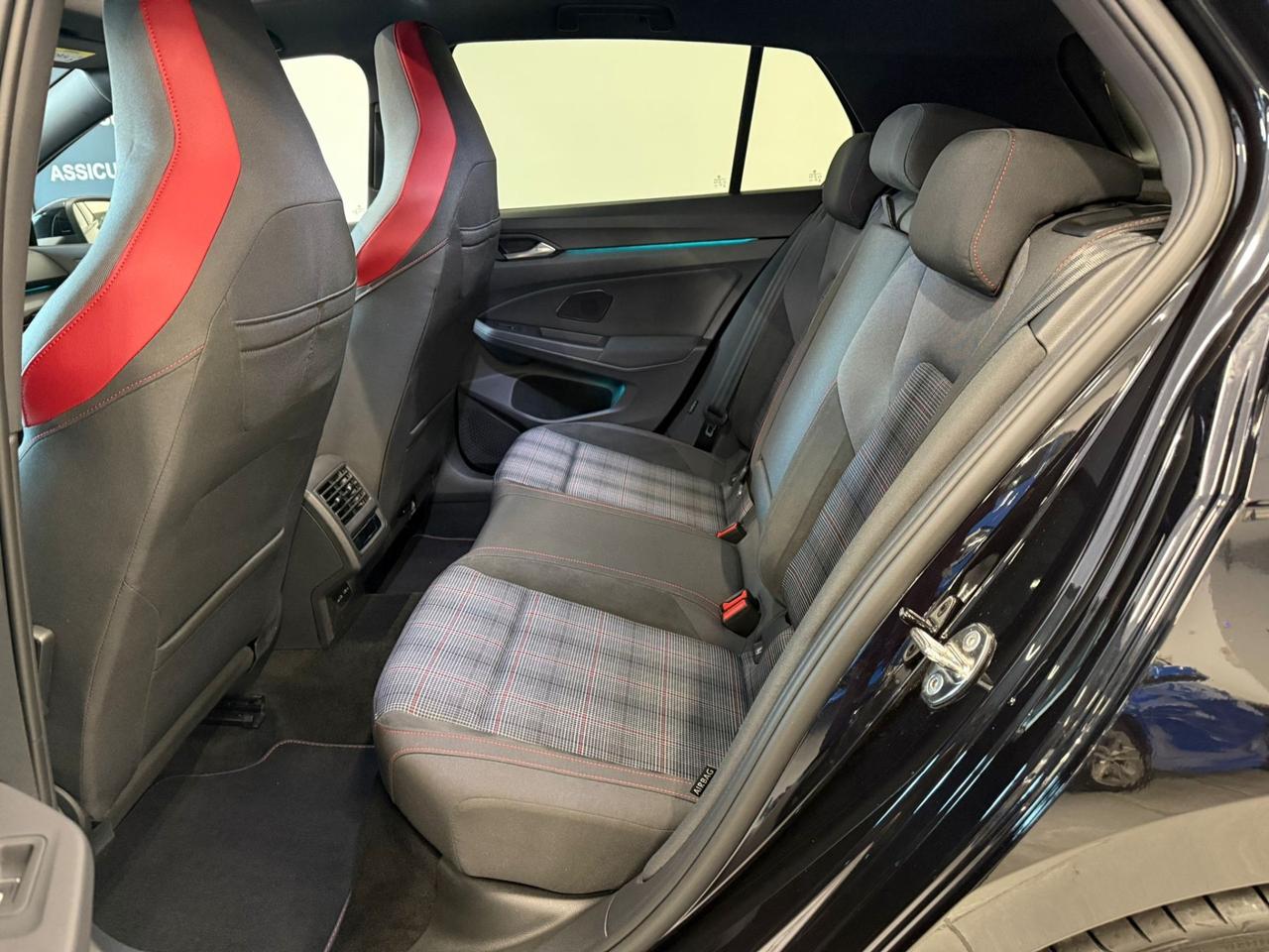 Volkswagen Golf GTI Golf 2.0 TSI GTI DSG PERFORMANCE