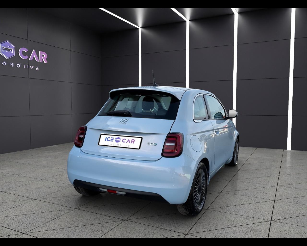FIAT 500e - 500e Berlina 42 kWh Icon
