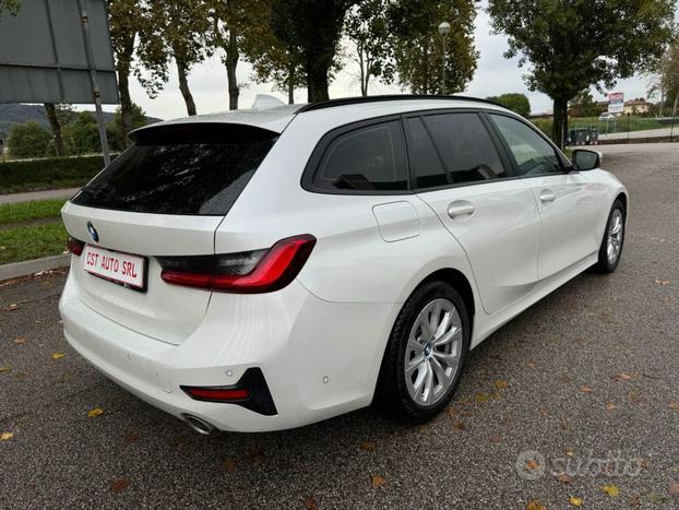 BMW 320 d xDrive Touring Business Advantage