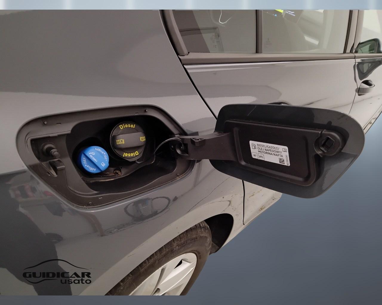 VOLKSWAGEN Golf VIII 2024 - Golf 2.0 tdi Life 115cv