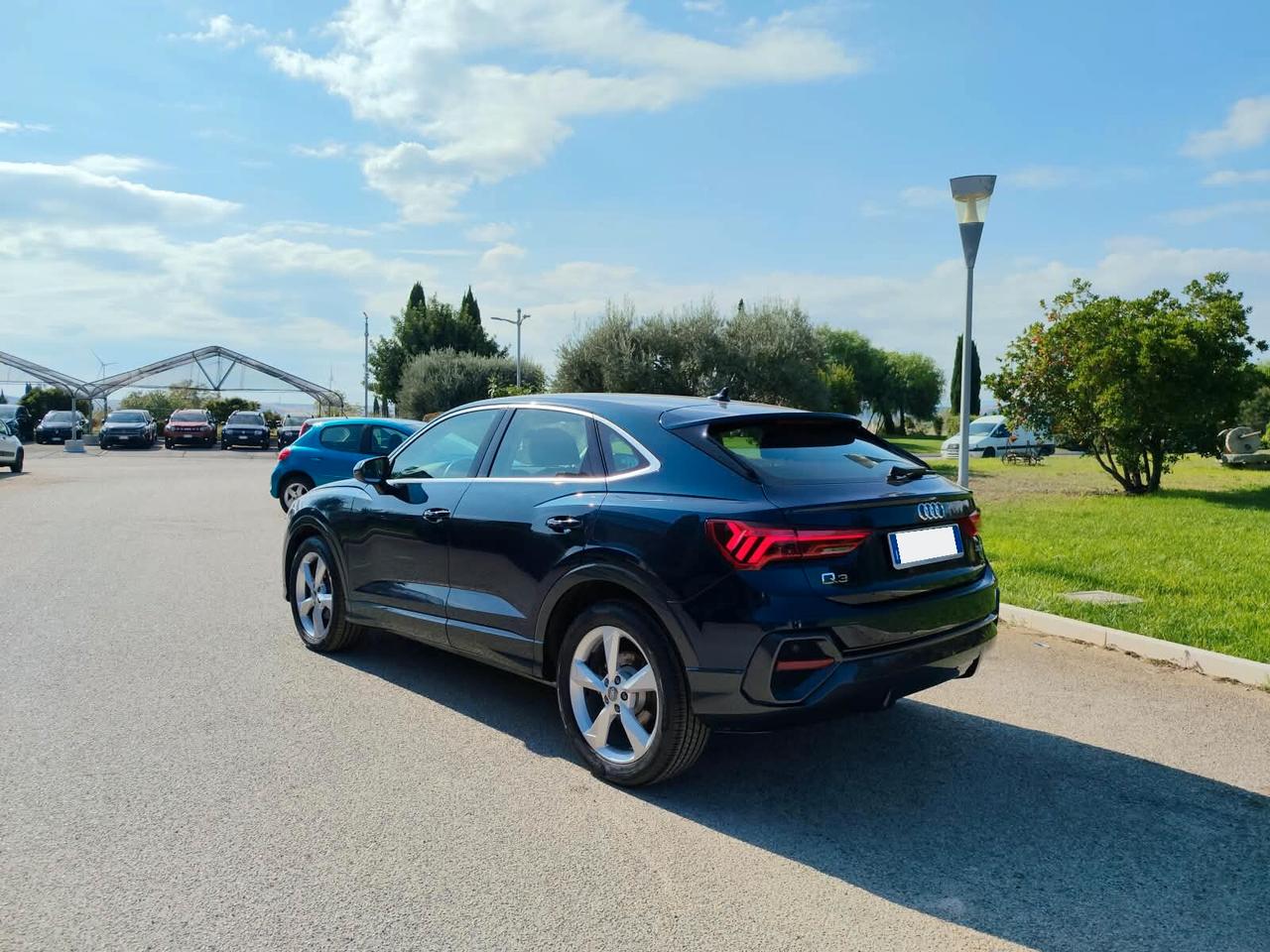 Audi Q3 35 TDI quattro Business Advanced
