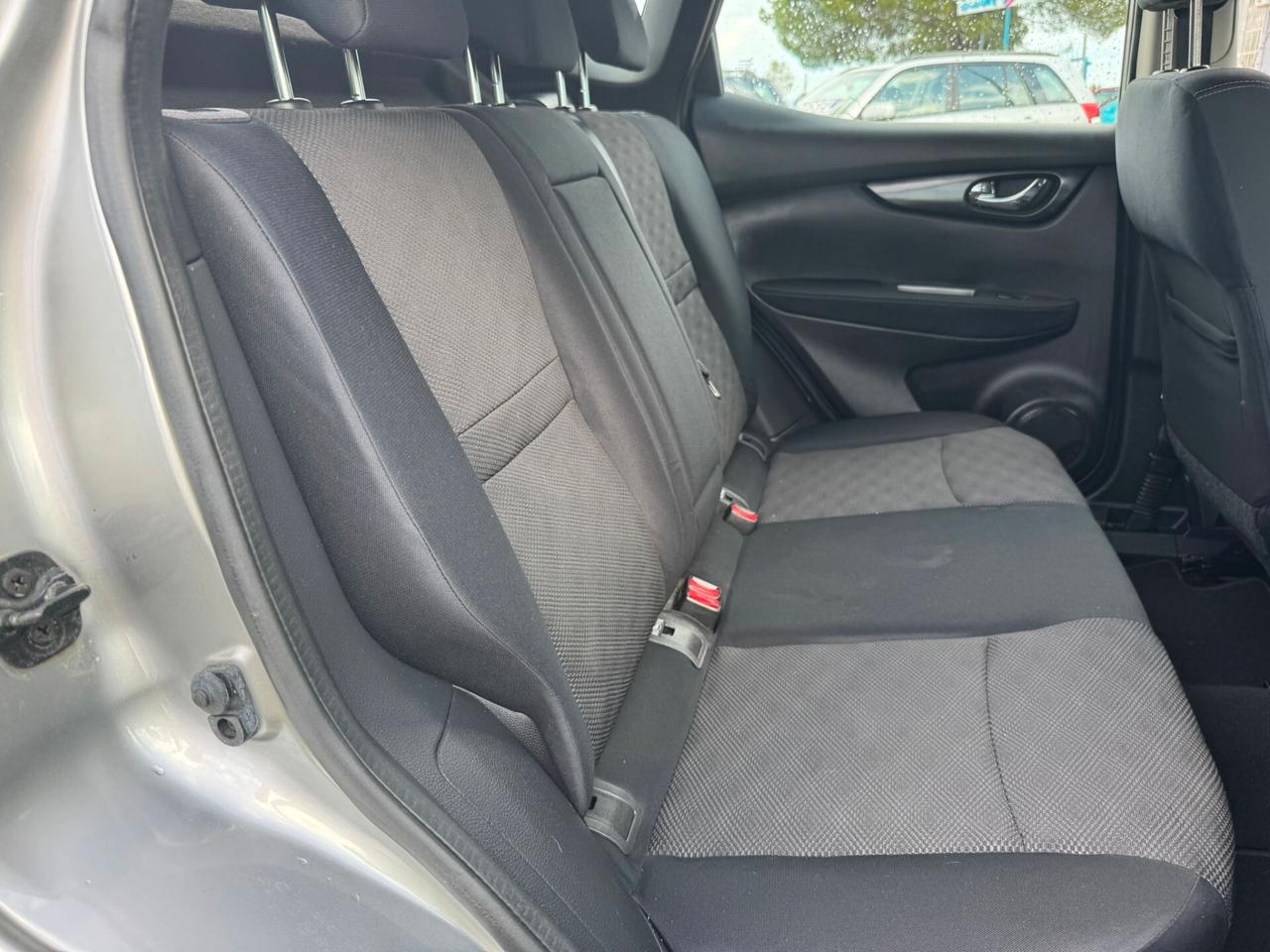 Nissan Qashqai 1.5 dCi SOLAMENTE 89.000 KM