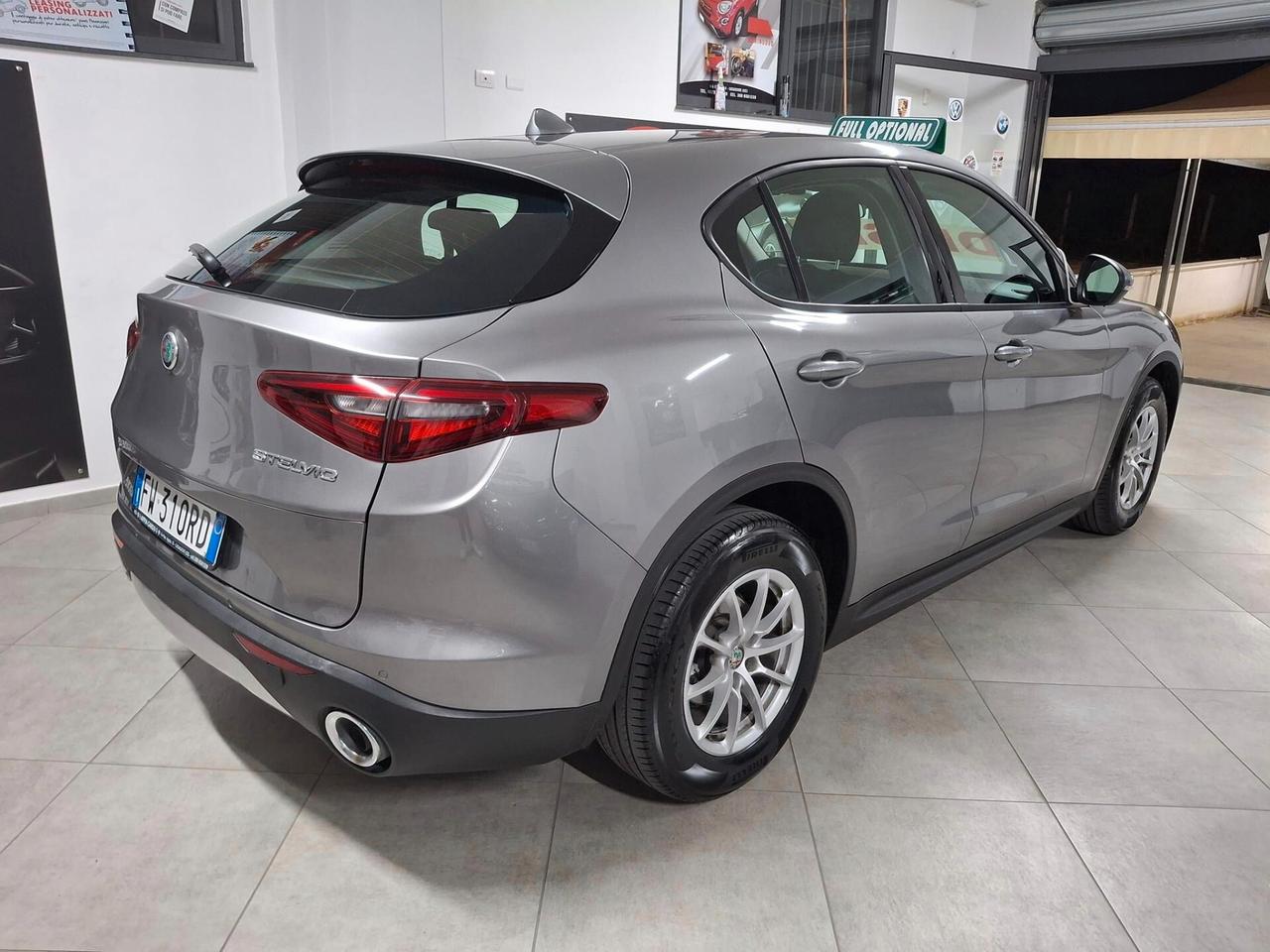 Alfa Romeo Stelvio 2.2 Turbodiesel 190 CV AT8 RWD Super