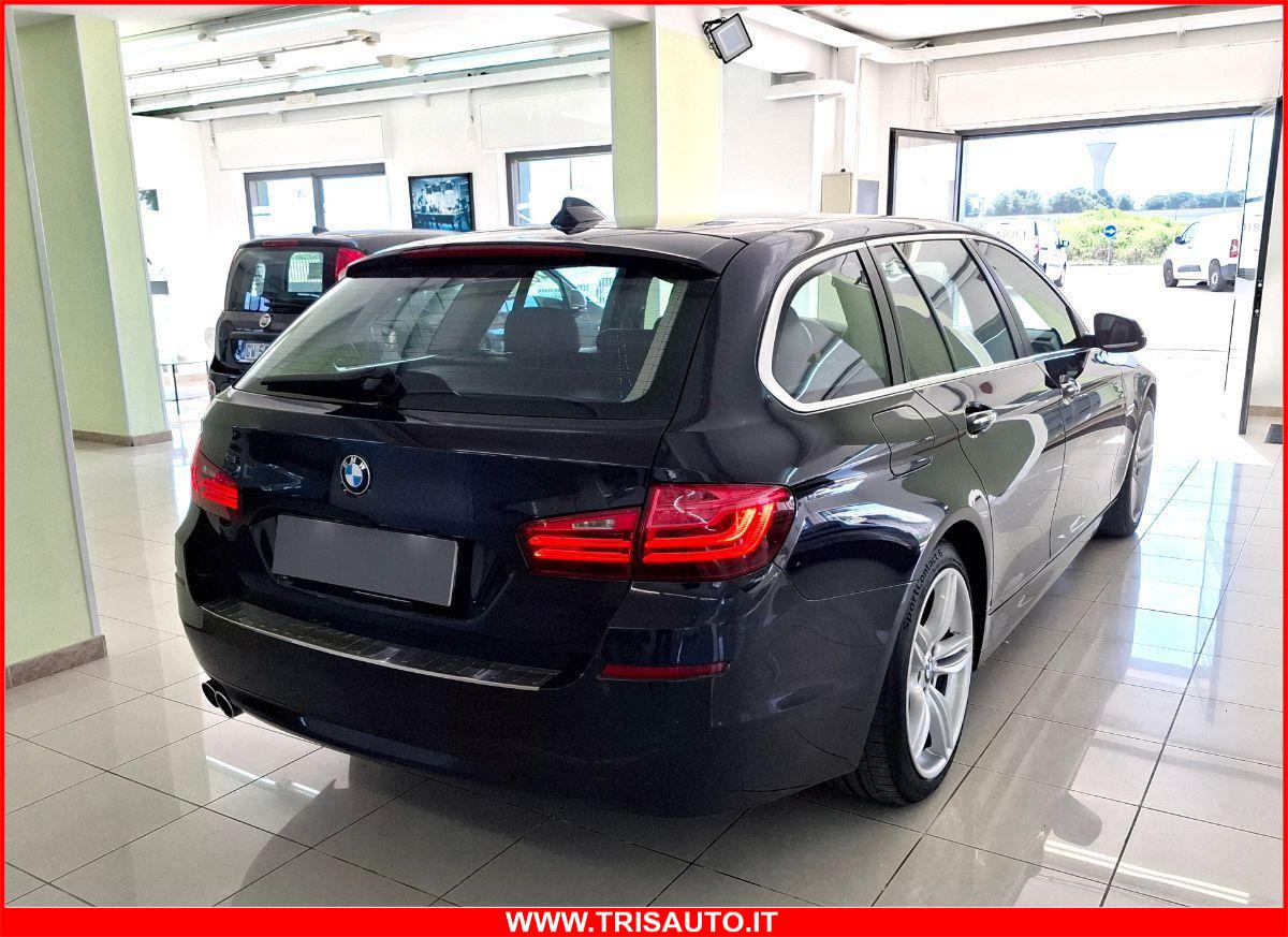 BMW 520d Aut.Touring Luxury (FARI XENO+GANCIO TRAINO+PELLE+NAVI)