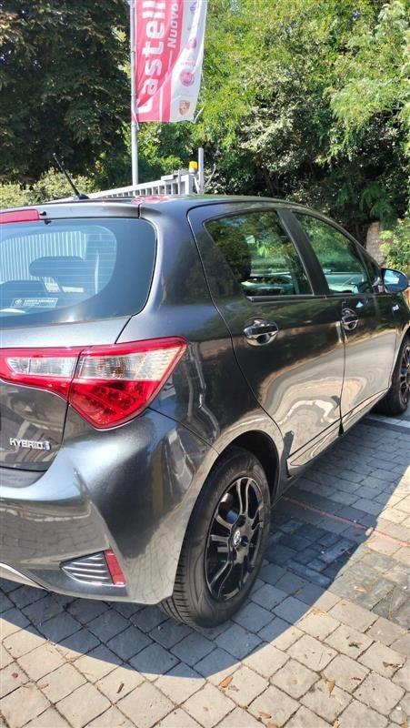 Toyota Yaris 1.5 Hybrid 5 porte Active