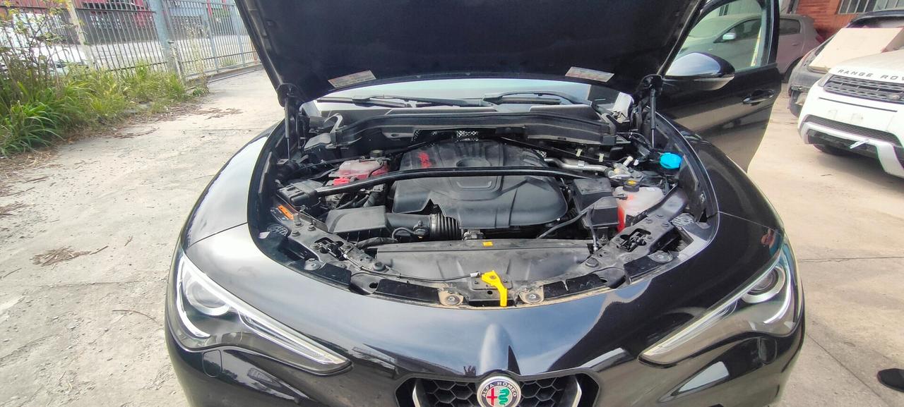 Alfa Romeo Stelvio 2.2 Turbodiesel 210 CV AT8 Q4 Executive