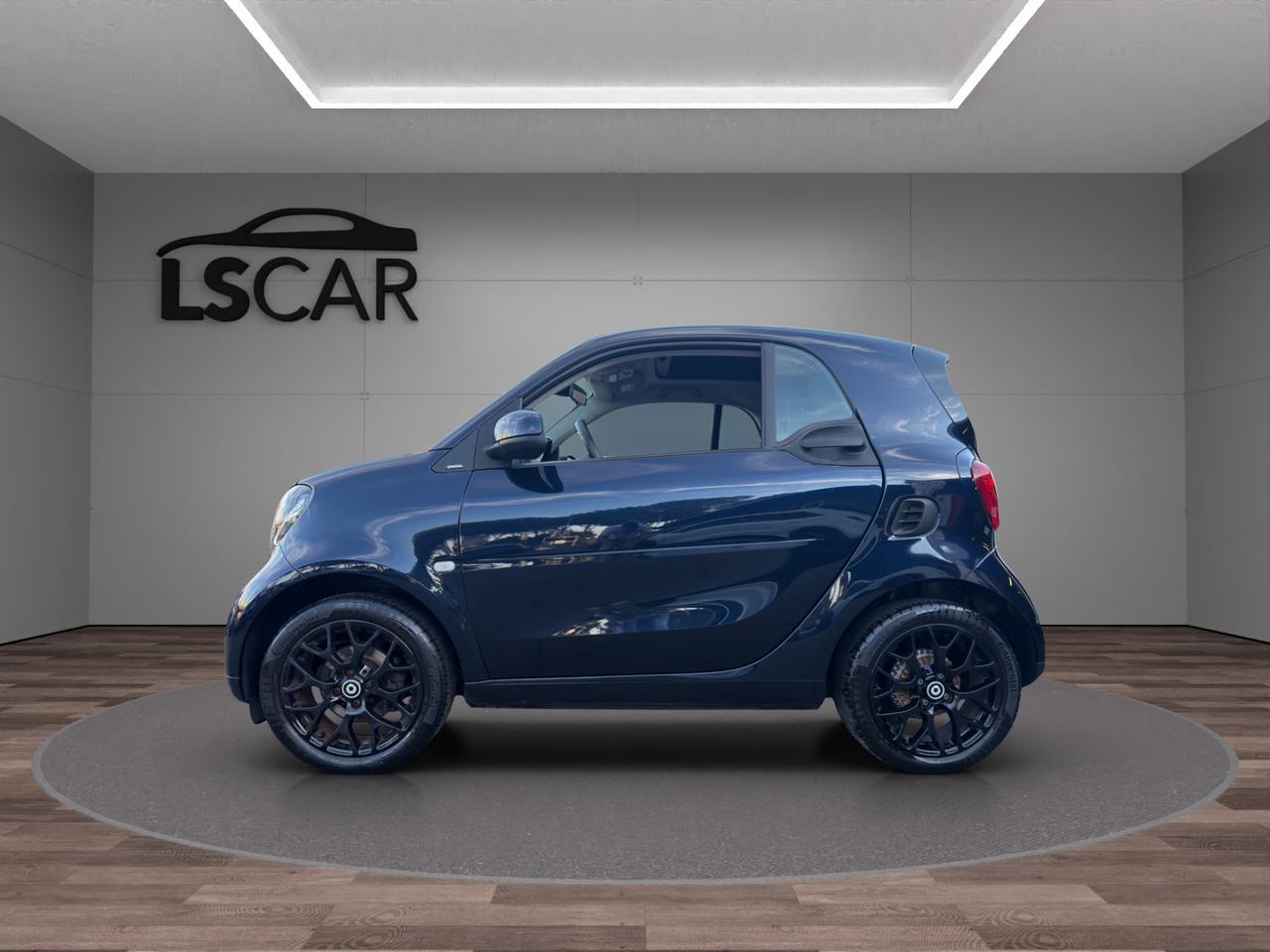 Smart fortwo coupe 1.0 71 CV Paris Blue - Unipro - Promo Finanziamento - Tetto panoramico - Sedili riscaldabili