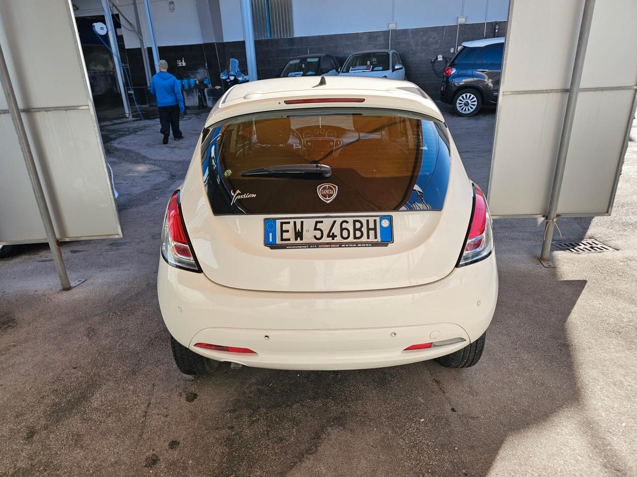 Lancia Ypsilon 0.9 TwinAir 85 CV 5 porte Metano Ecochic Gold