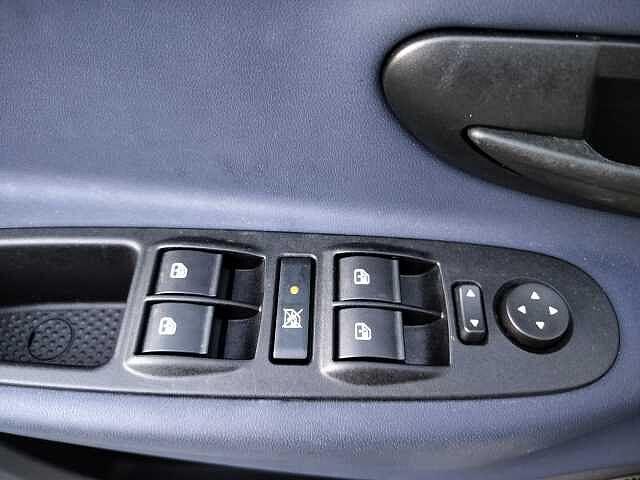 Lancia Ypsilon 1.0 FireFly 5 porte S&S Hybrid Platino