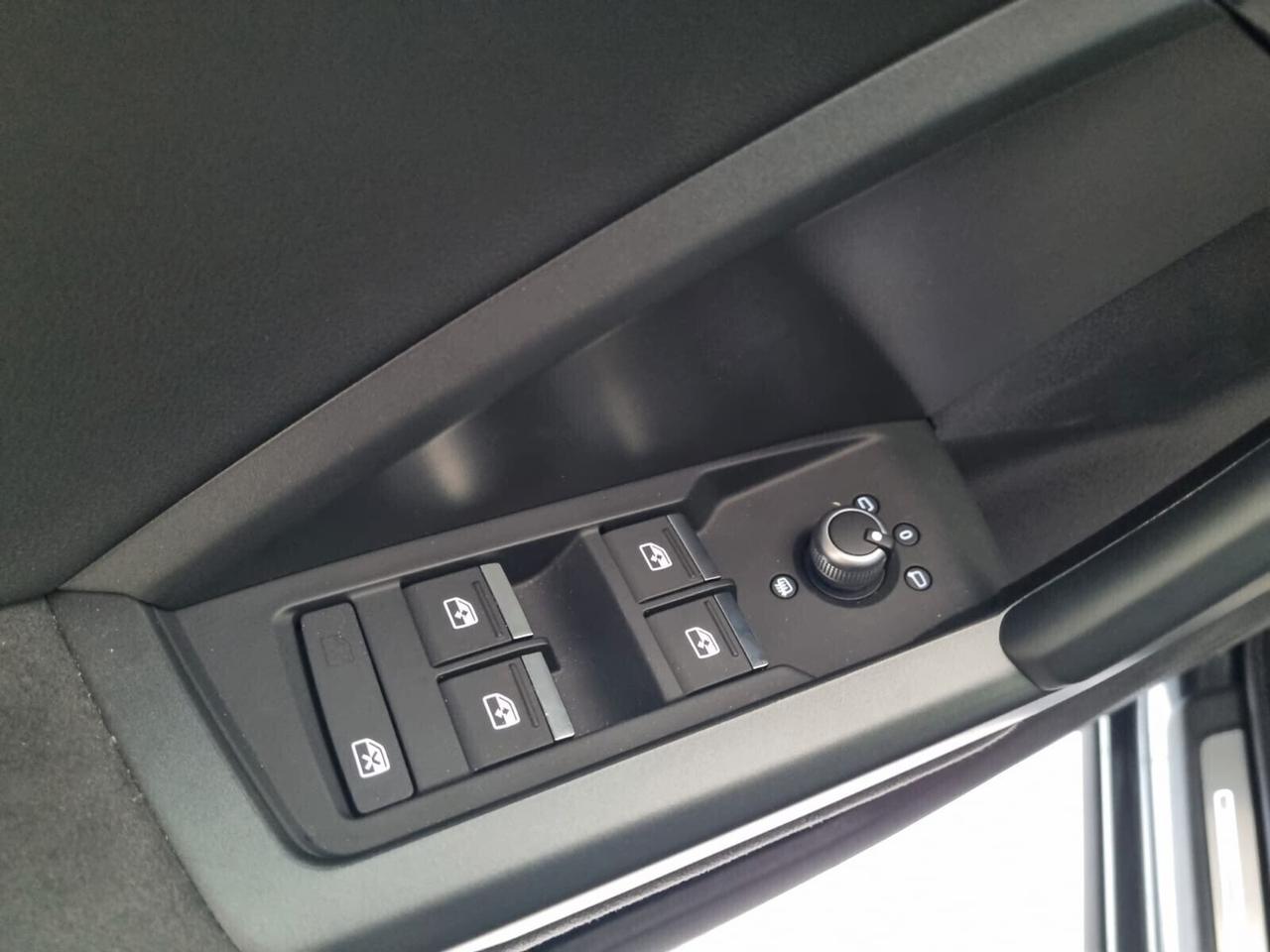 Audi Q3 RS Q3 SPB rsq3 S tronic