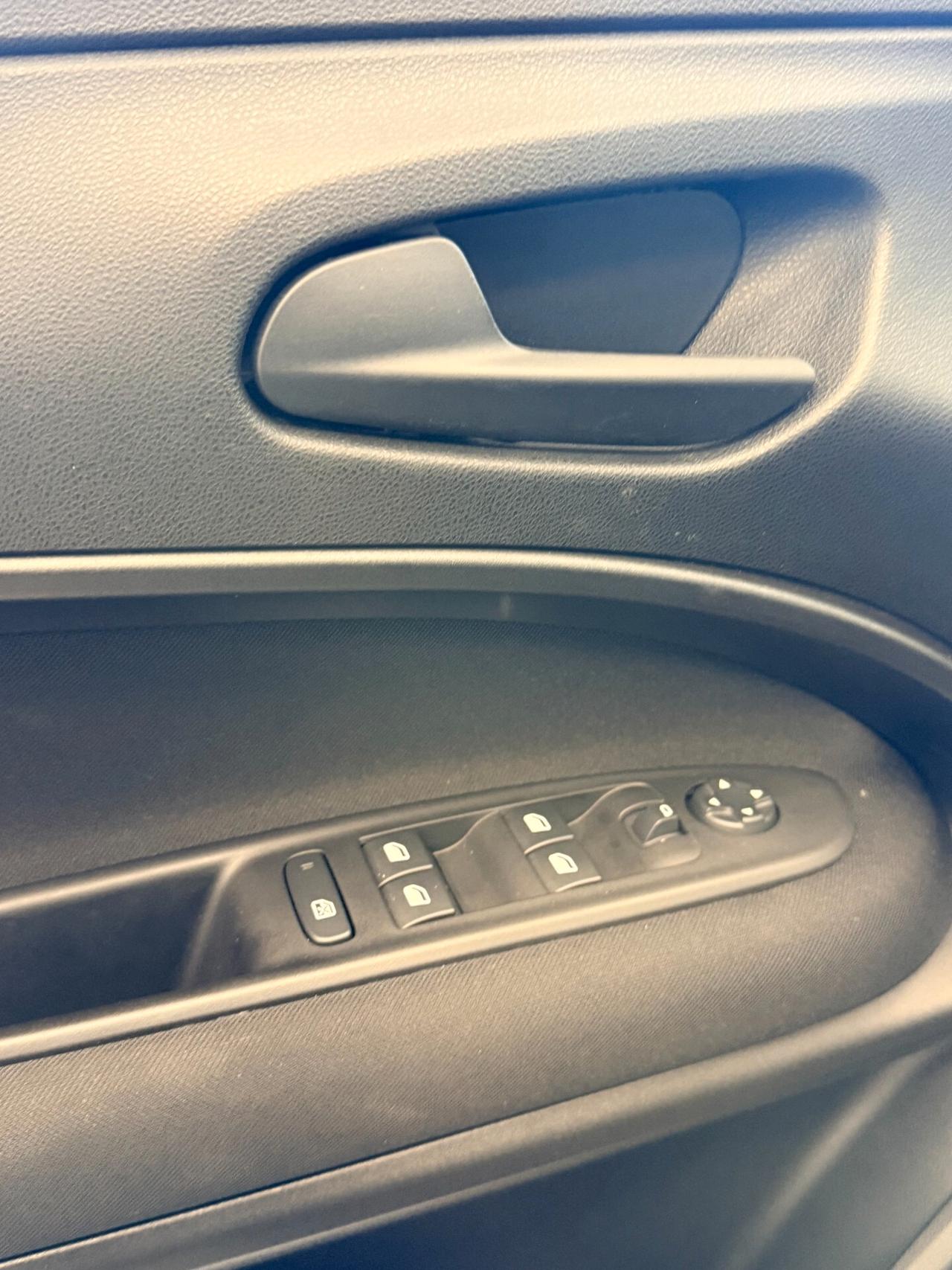 Fiat 600 1.2 hybrid La Prima II 110cv automatica APPLE CARPLAY,VIRTUAL COCKPIT,SENSORI PARCHEGGIO,GARANZIA UF