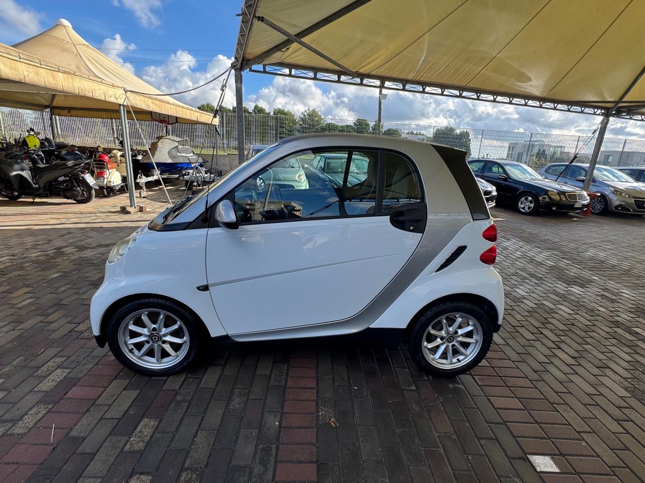 Smart ForTwo 1000 52 kW MHD coupé passion