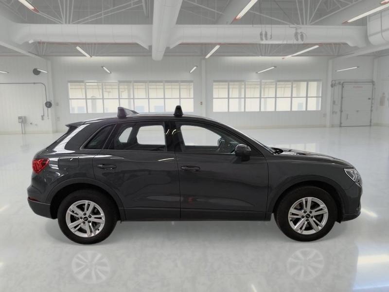 AUDI Q3 45 TFSI e S tronic Business