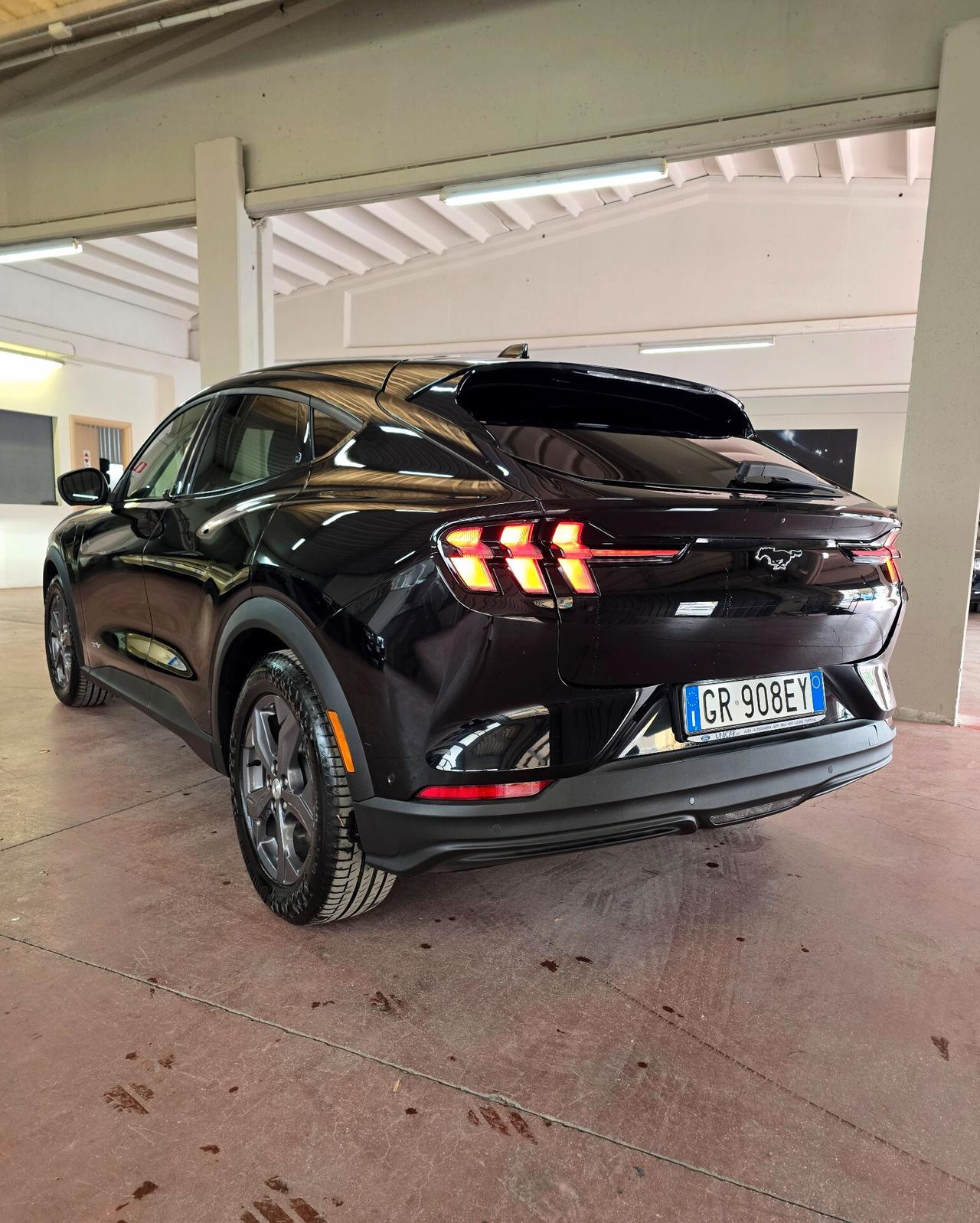 Ford Mustang Mach-E Elettrico Standard 269CV