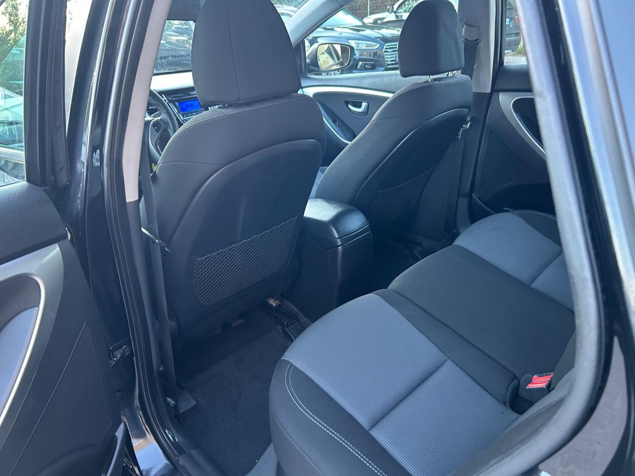 Hyundai i30 1.6 CRDi 5p. 150000km