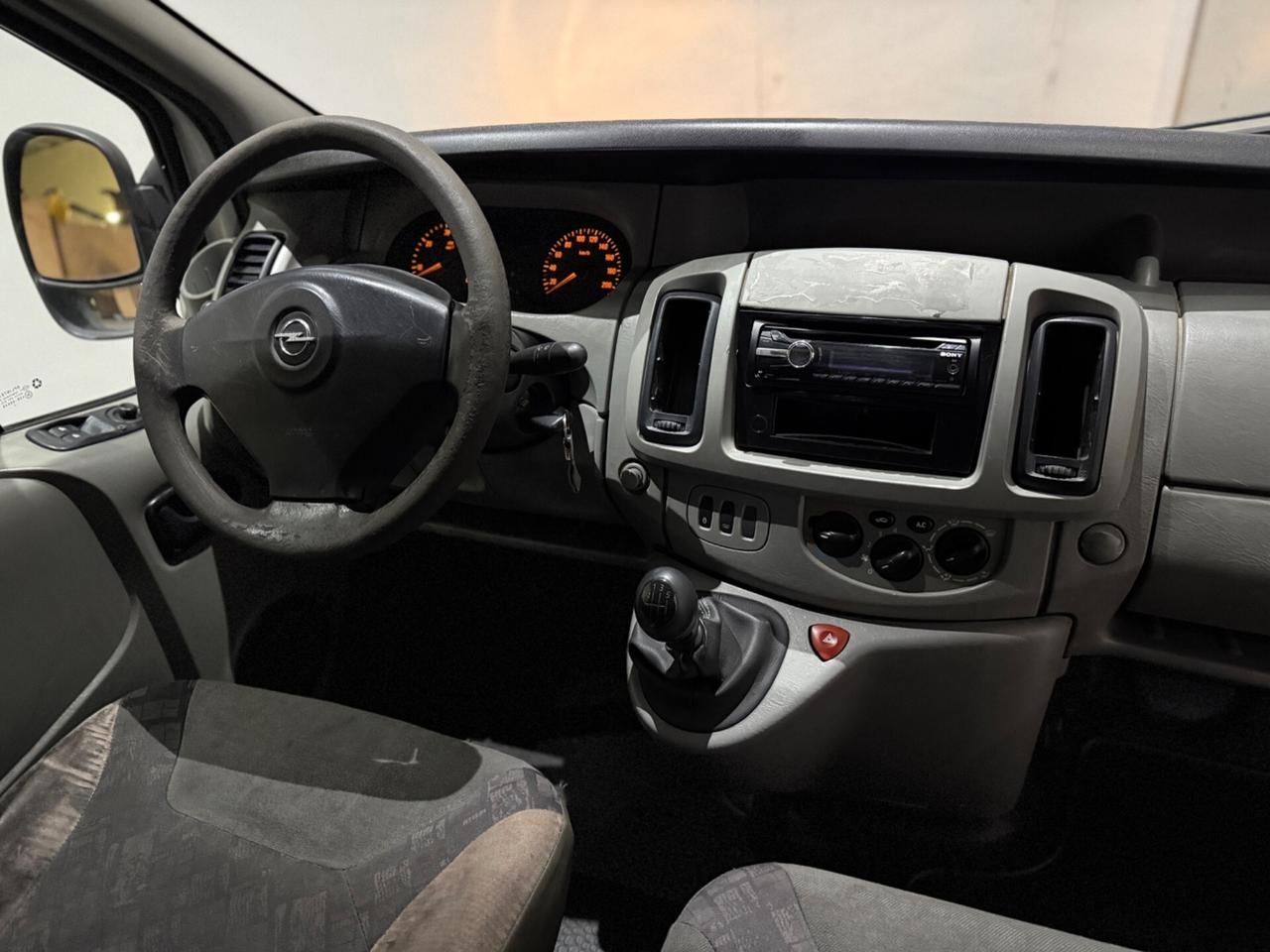 Opel Vivaro 1.9 CDTI 100CV/KW73 Gancio traino