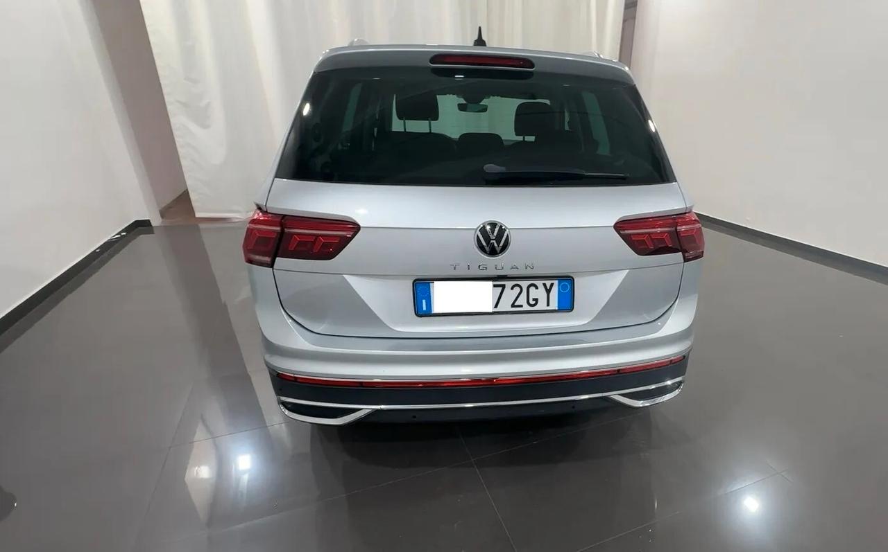 Volkswagen Tiguan 2.0 TDI 150 CV SCR DSG Elegance