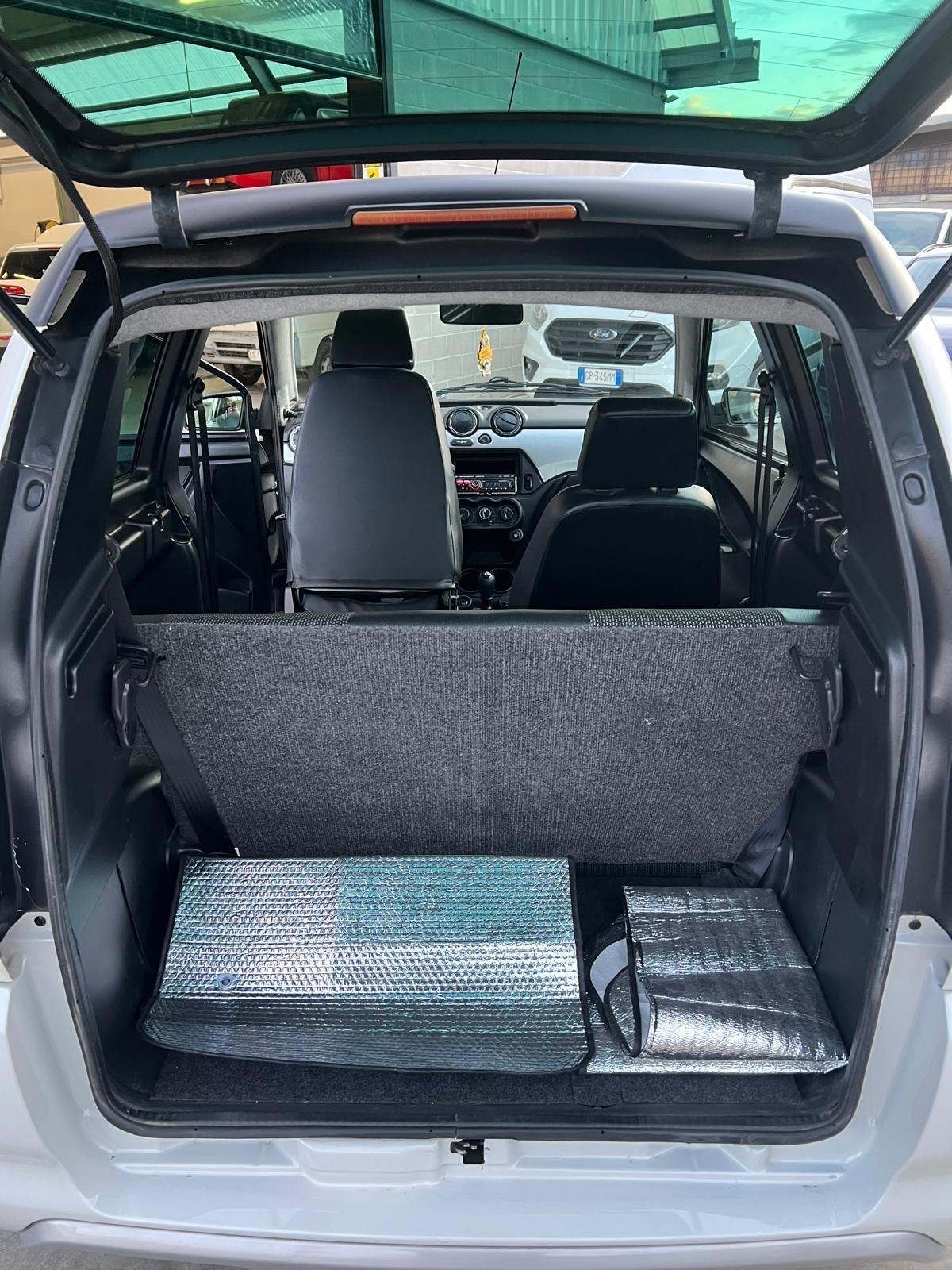 Aixam Crossover Premium Vision 4 posti si guida dai 16 anni con patente B1