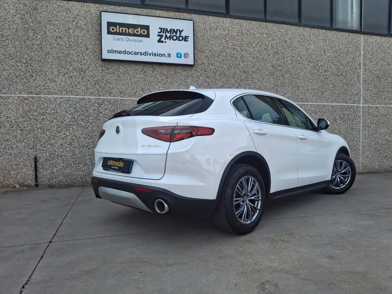 Alfa Romeo Stelvio 2.2 Turbodiesel 160 CV AT8 RWD Business