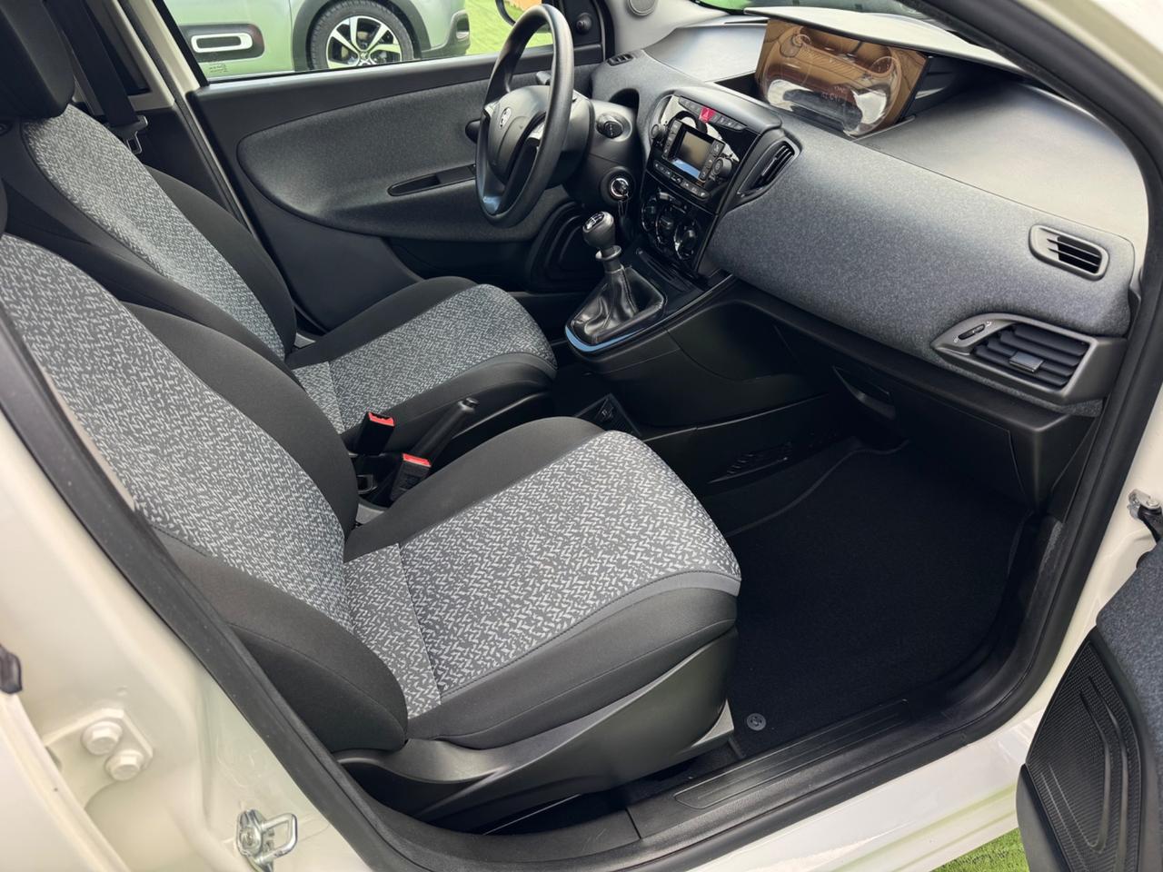 Lancia Ypsilon 1.2 69 CV Solo 47.000 km