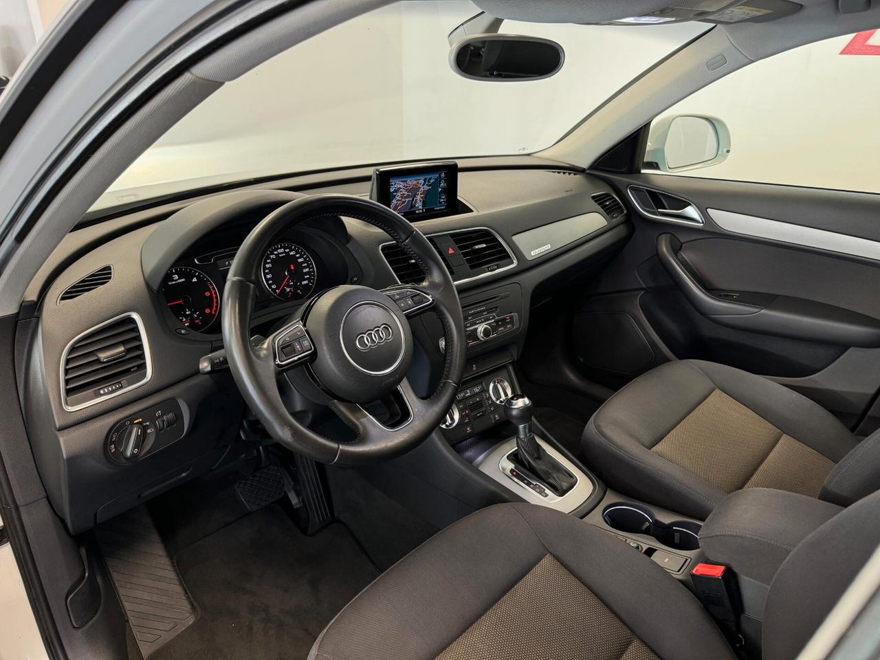 Audi Q3 2.0 TDI quattro S tronic TETTO XENON NAVI