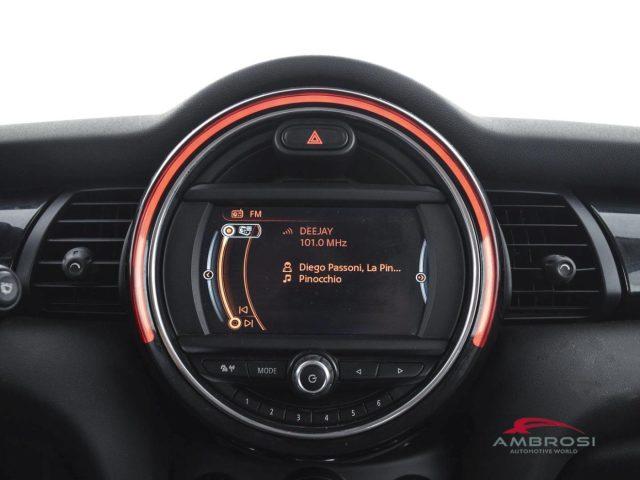 MINI Cooper D 5 porte 1.5 Hype Auto