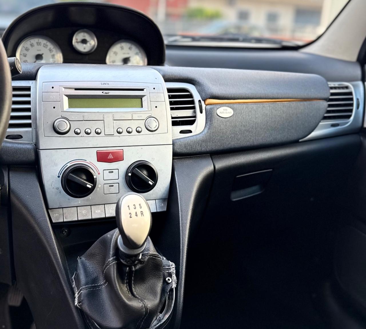Lancia Ypsilon 1.2 Benzina 60 Cv