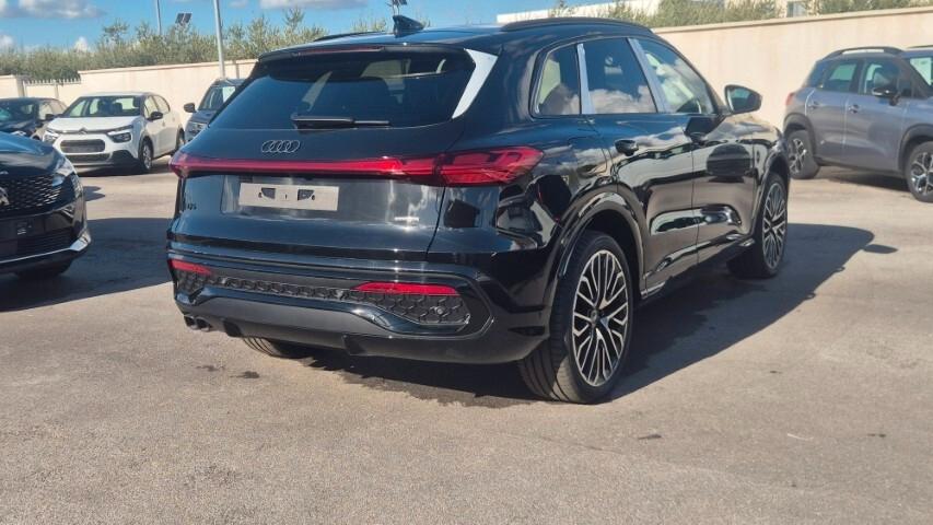 Audi Q5 SPB 40 TDI quattro S tronic line (TETTO APRIBILE) - kmo 2026